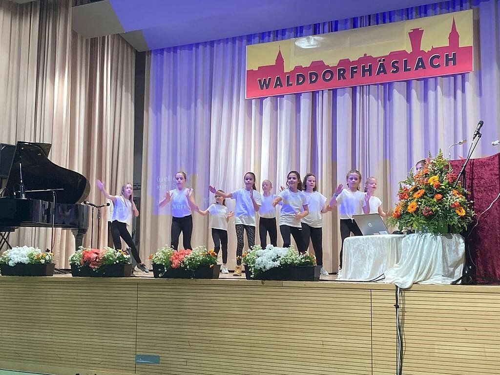 Teen Dance Gruppe beim Frühjahrsempfang 2023