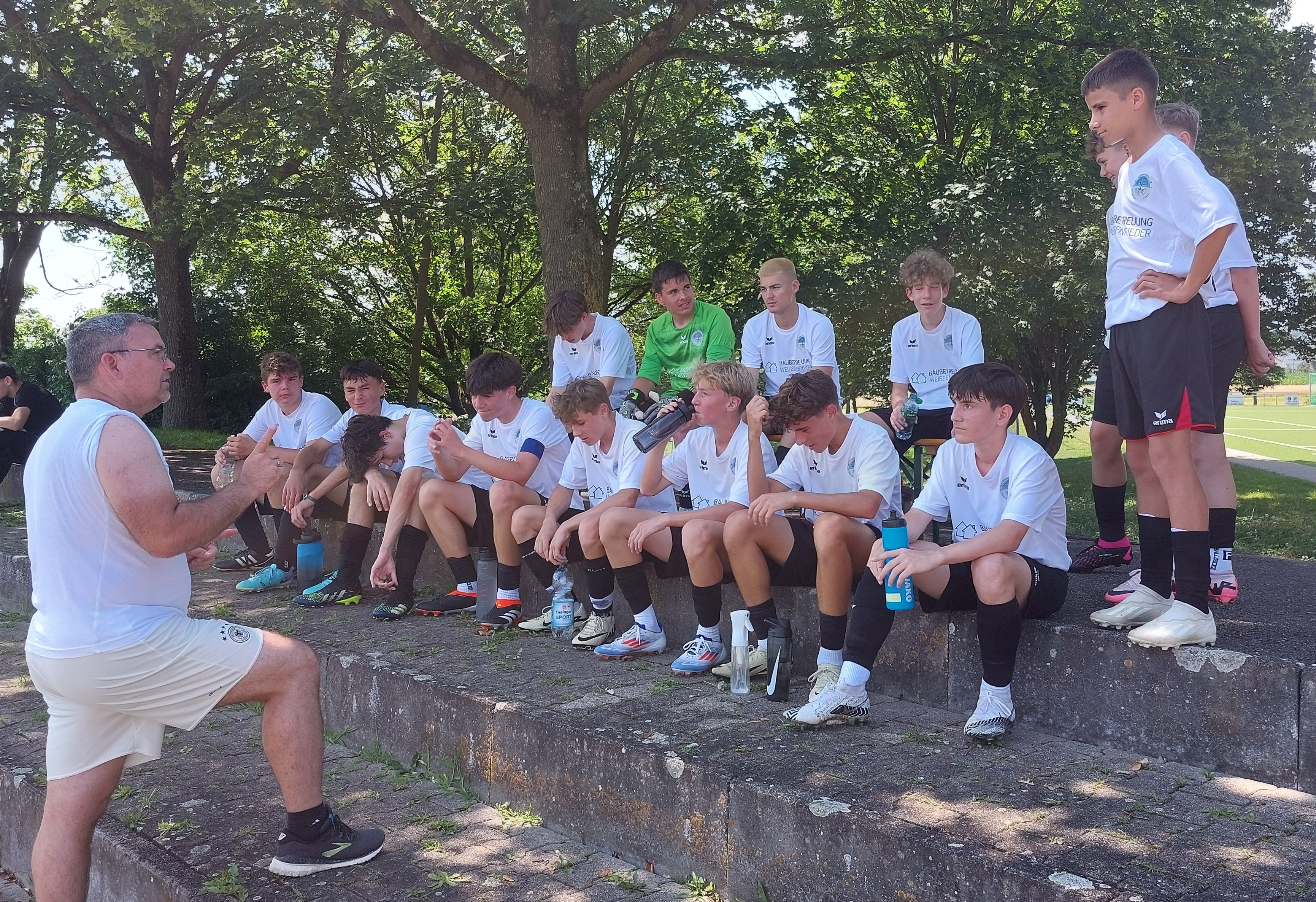 Trinkpause mit taktischer Besprechung