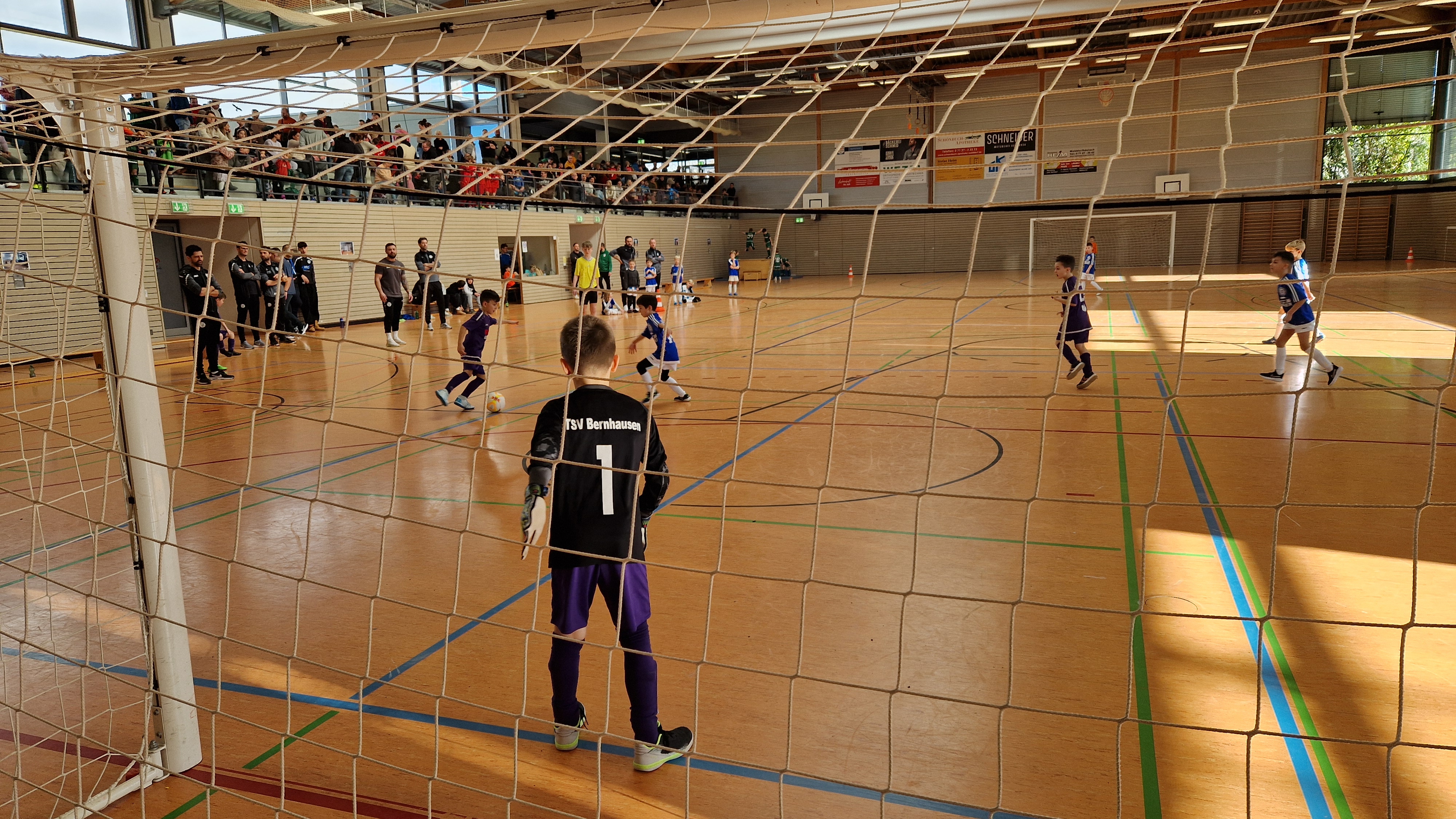 ...als auch auf der Tribüne!
